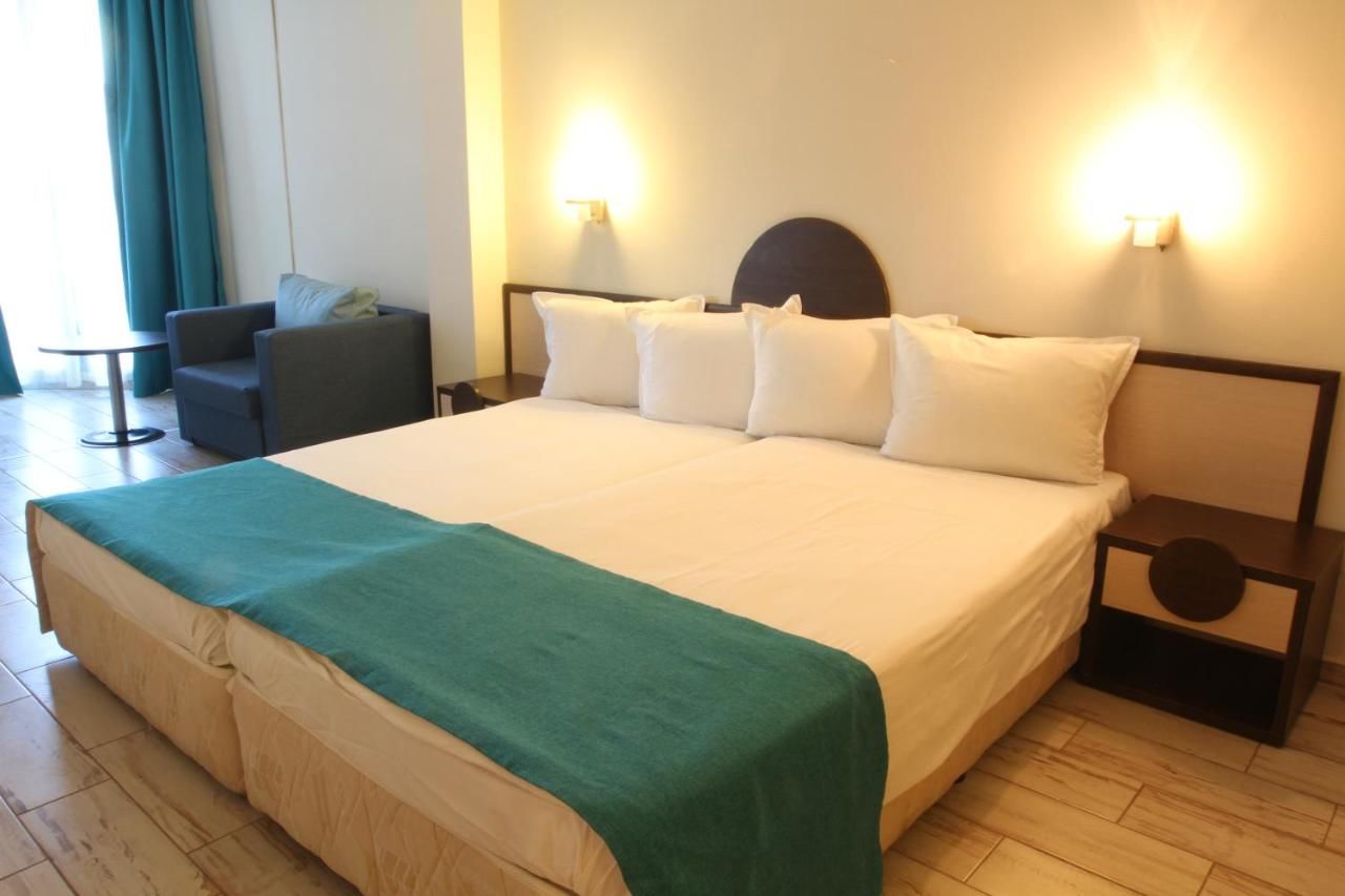 Фото Отель Smartline Meridian Hotel Солнечный Берег Отель Smartline Meridian Hotel Солнечный Берег