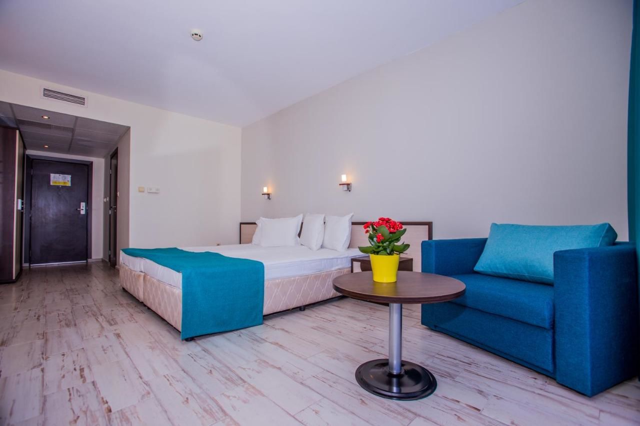 Фото Отель Smartline Meridian Hotel Солнечный Берег Отель Smartline Meridian Hotel Солнечный Берег