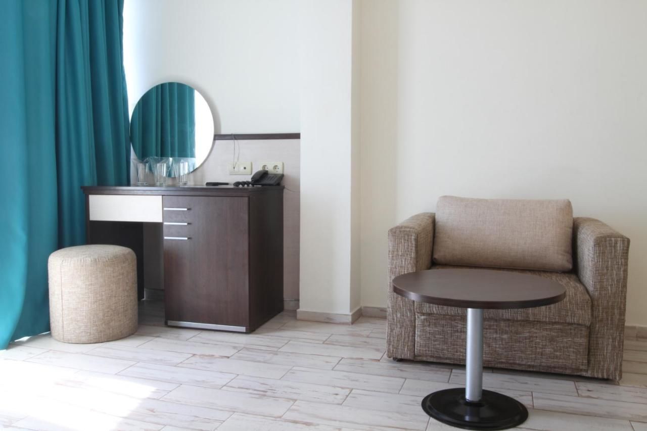 Фото Отель Smartline Meridian Hotel Солнечный Берег-37 Отель Smartline Meridian Hotel Солнечный Берег-37